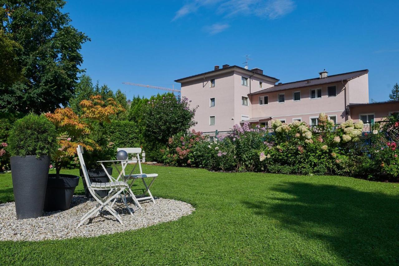 Hotel Ganslhof - Adults Only Salzburg Bagian luar foto